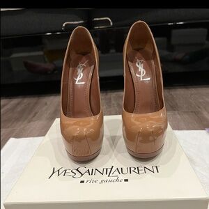 Yves Saint Laurent Tribute Too Pump